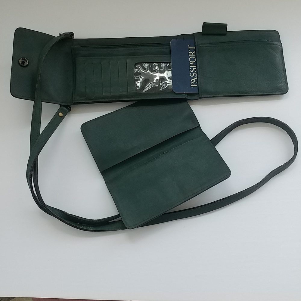 Vintage Rolfs pine greenleather cross body bag